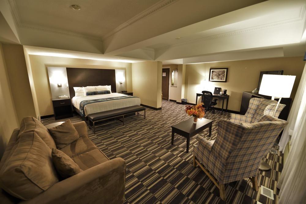 Best Western Downtown Садбери Экстерьер фото