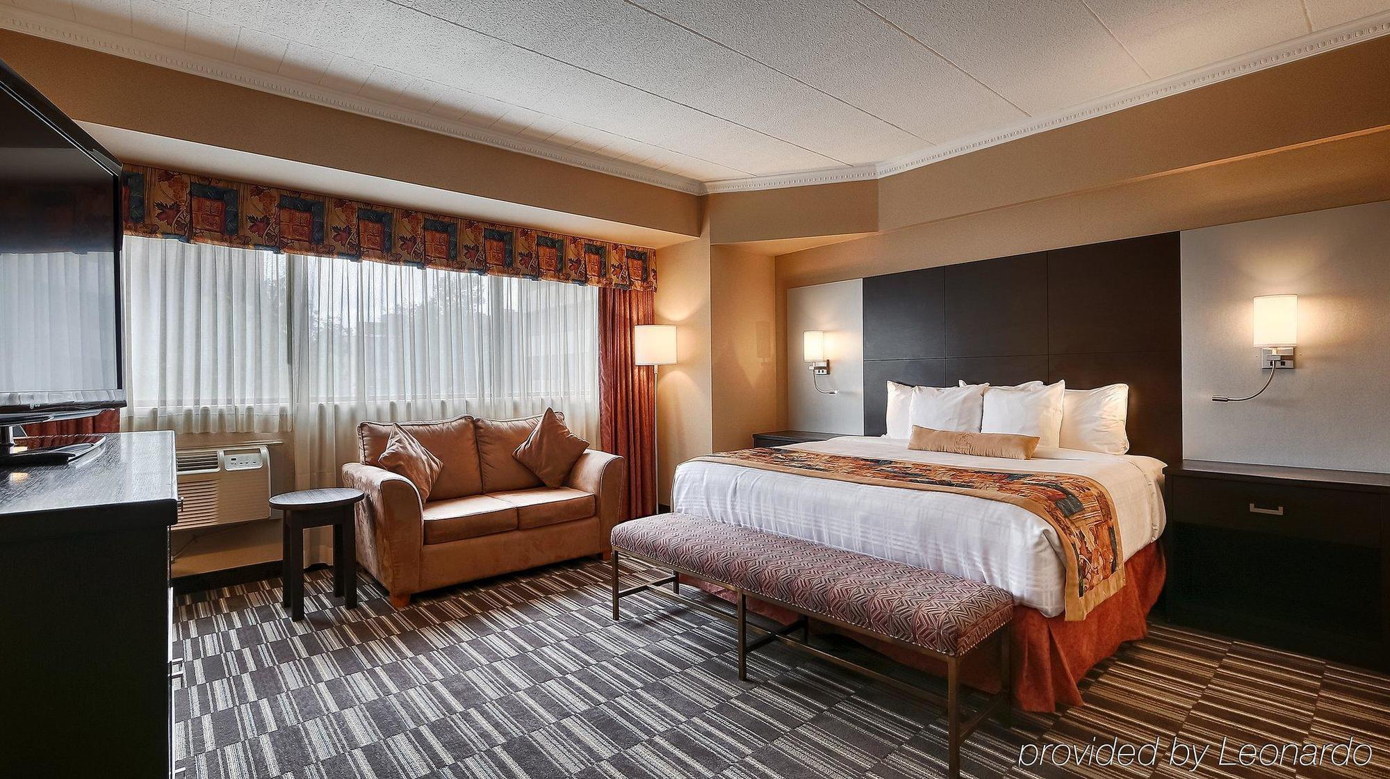 Best Western Downtown Садбери Экстерьер фото