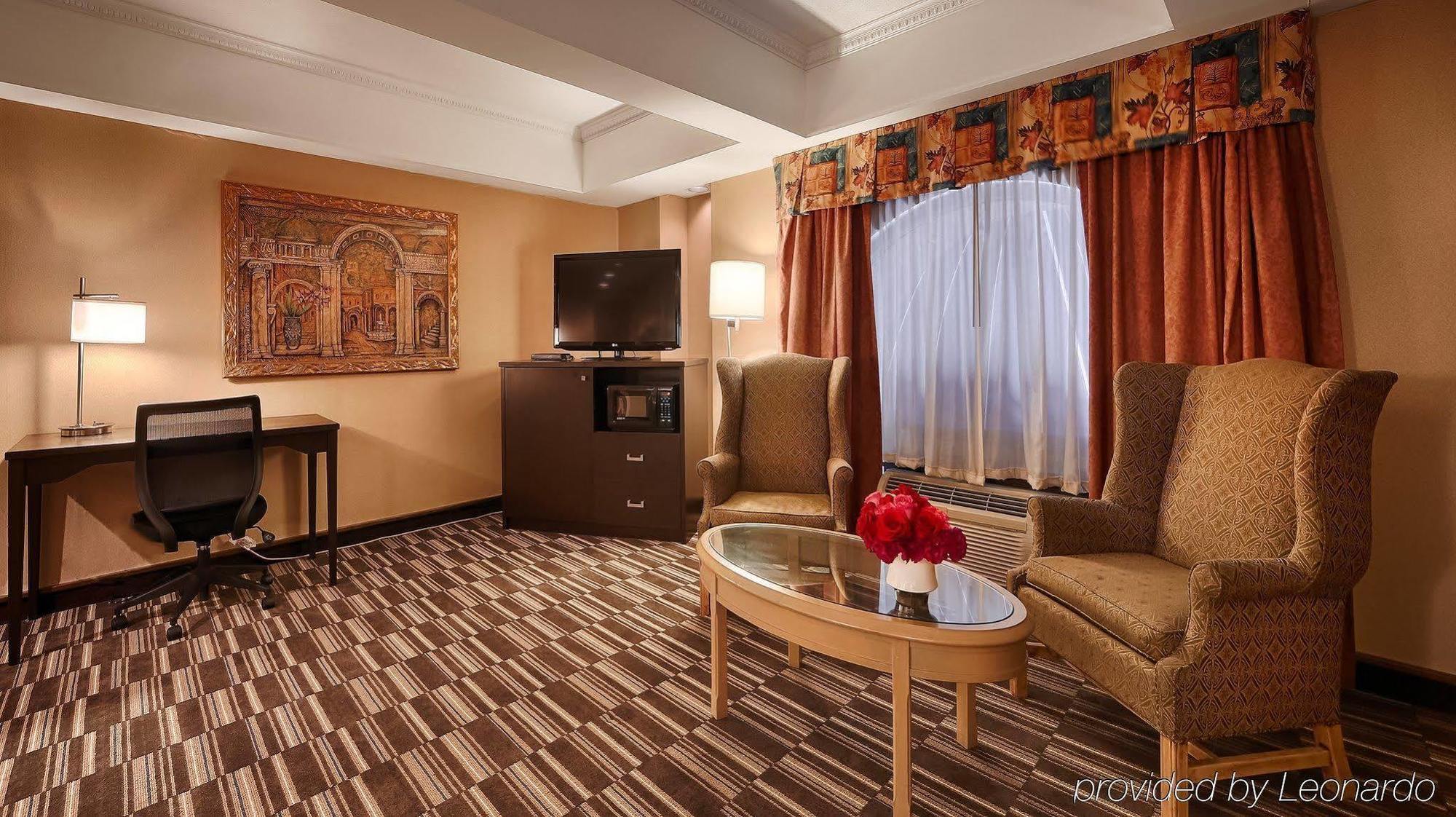 Best Western Downtown Садбери Экстерьер фото